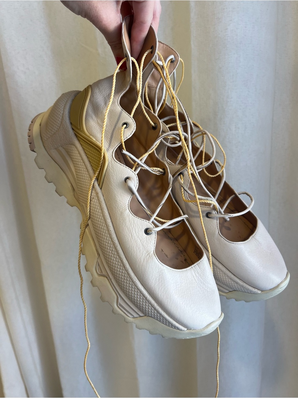 Coach Cream and Yellow Leather Platform Lace-Up Sneakers